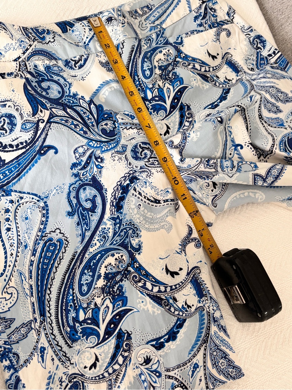 🦋Chico's White and Blue Paisley Bermuda Shorts - Picture 7 of 10